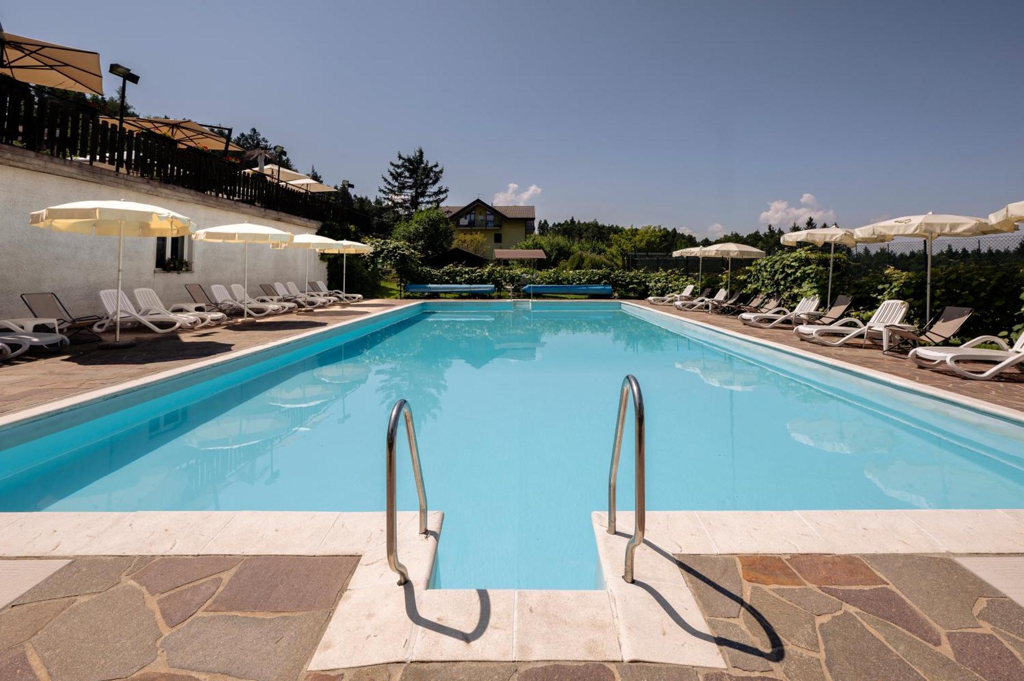 Hotel Scoiattolo Baselga di Pinè Dış mekan fotoğraf
